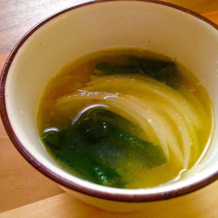 米油でビタミンeと旨味up 玉ねぎとわかめの味噌汁 レシピ 作り方 By うみ ひま 楽天レシピ 米油でビタミンeと旨味up 玉ねぎとわかめの味噌汁 レシピ 作り方 By うみ ひま 楽天レシピ